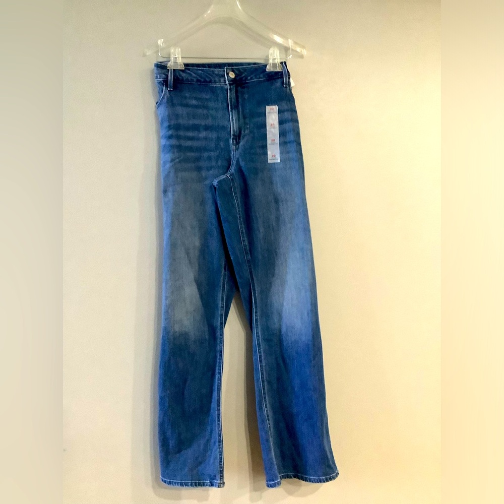 Old Navy “Wow Boot-Cut” Mid Rise Denim Jeans